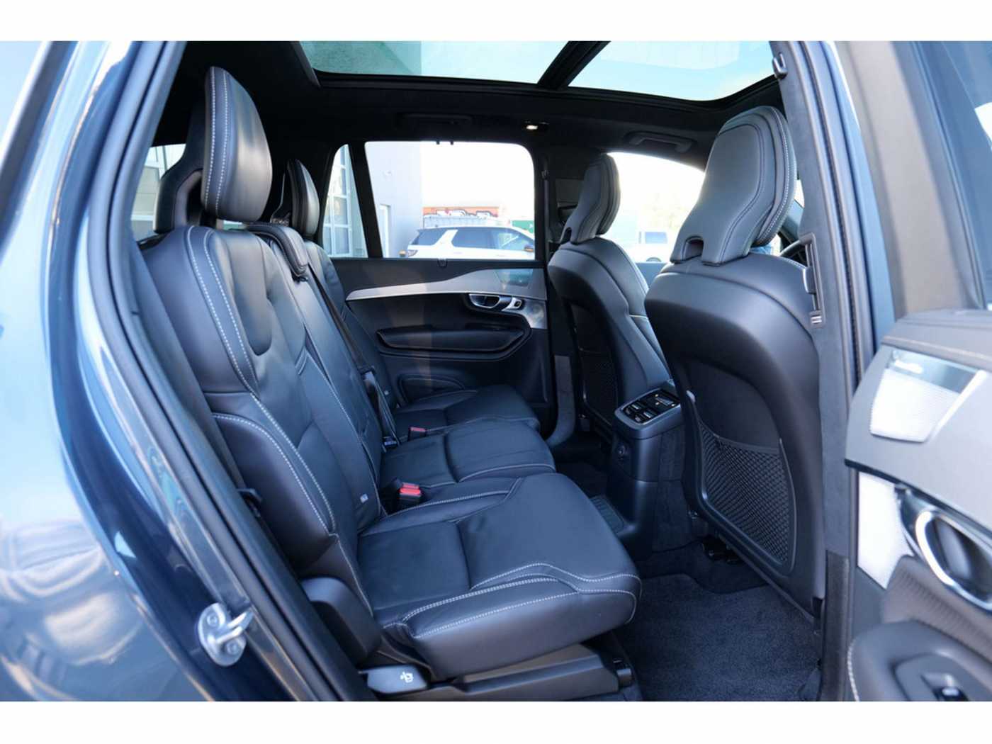 Volvo  T8 Ultimate Bright Recharge Plug-In Hybrid AWD