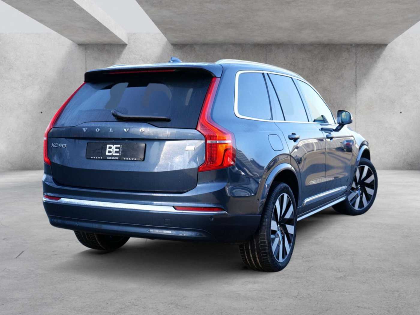 Volvo  T8 Ultimate Bright Recharge Plug-In Hybrid AWD