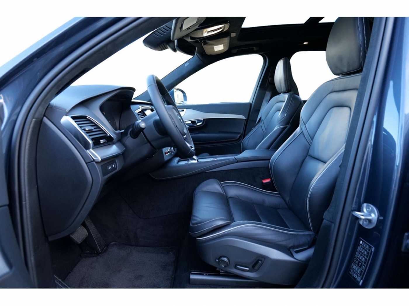 Volvo  T8 Ultimate Bright Recharge Plug-In Hybrid AWD
