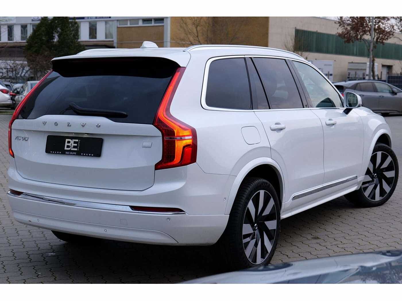 Volvo  T8 Ultimate Bright Recharge Plug-In Hybrid AWD