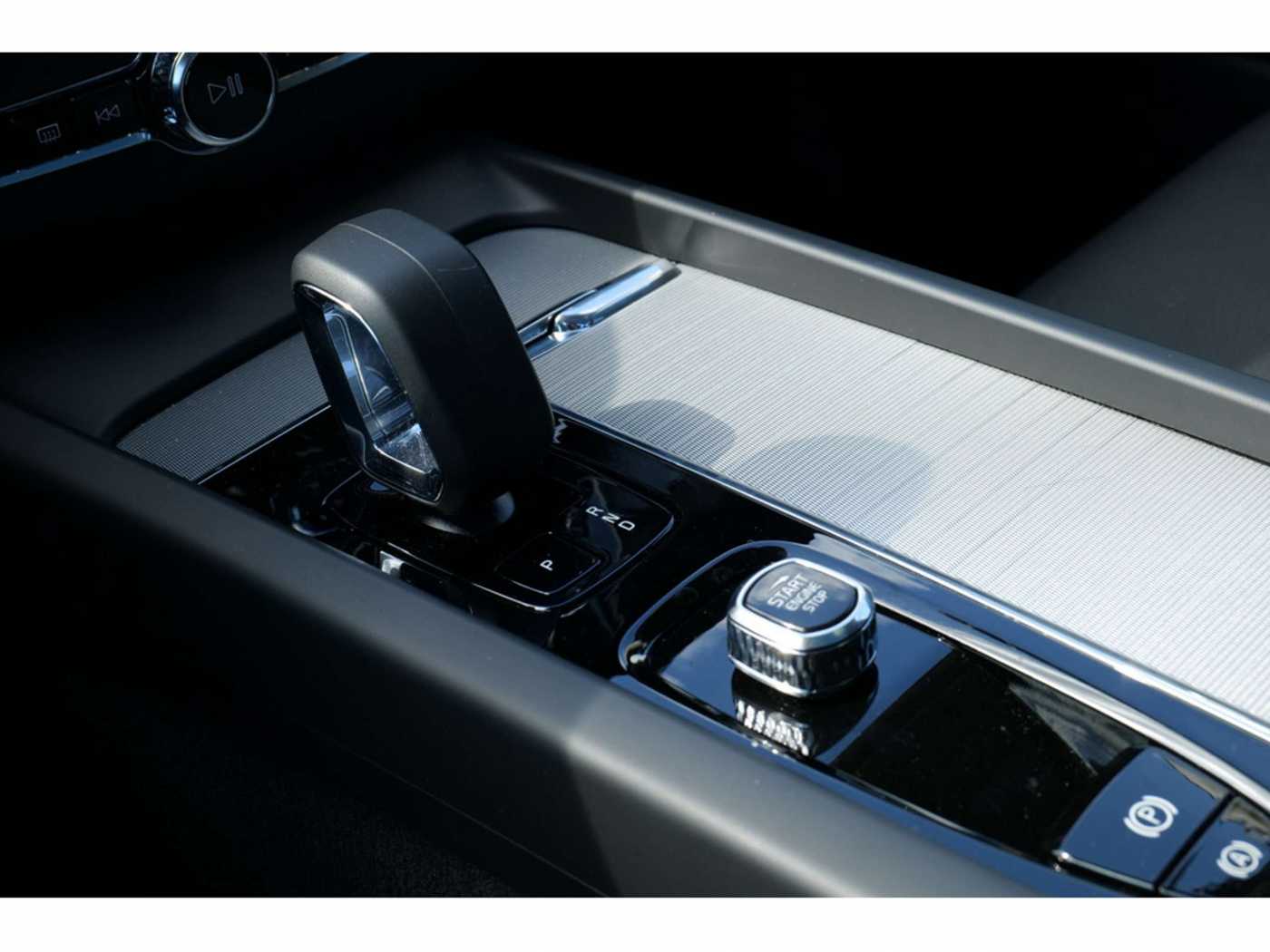 Volvo  T8 Plus Bright Recharge Plug-In Hybrid AWD