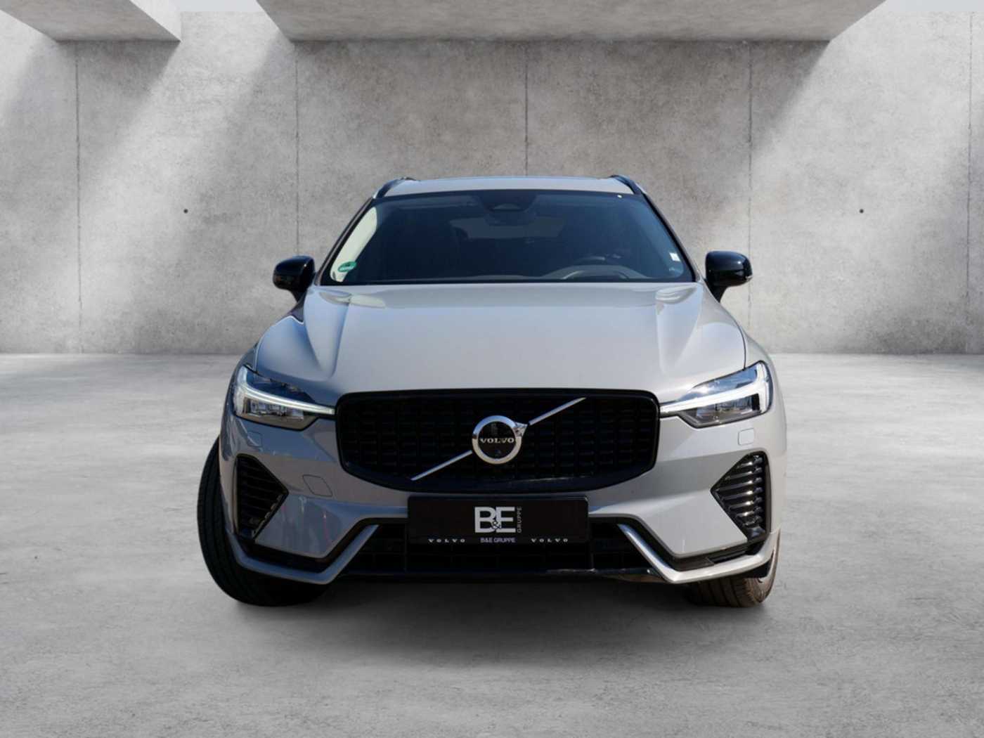Volvo  T8 Ultra Dark Recharge Plug-In Hybrid AWD