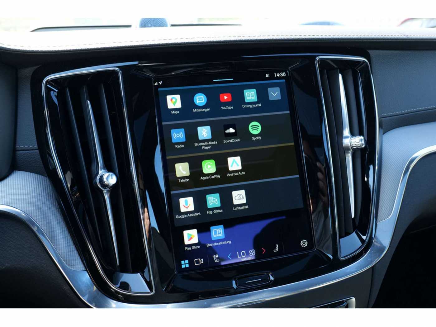 Volvo  Lim. T8 Ultimate Dark Recharge Plug-In Hybrid AWD