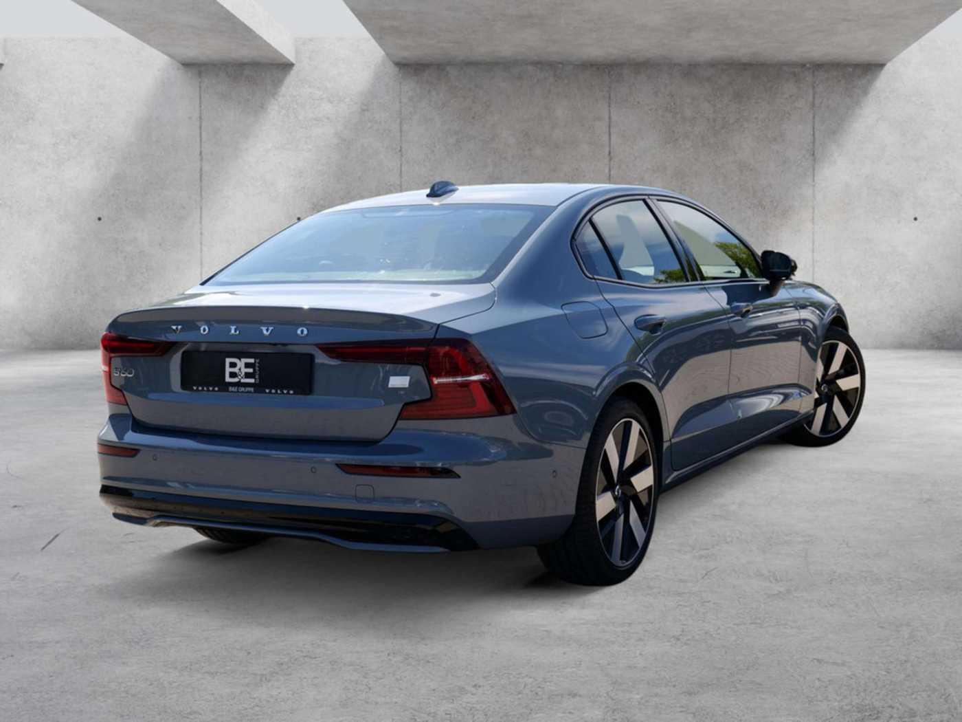Volvo  Lim. T8 Ultimate Dark Recharge Plug-In Hybrid AWD