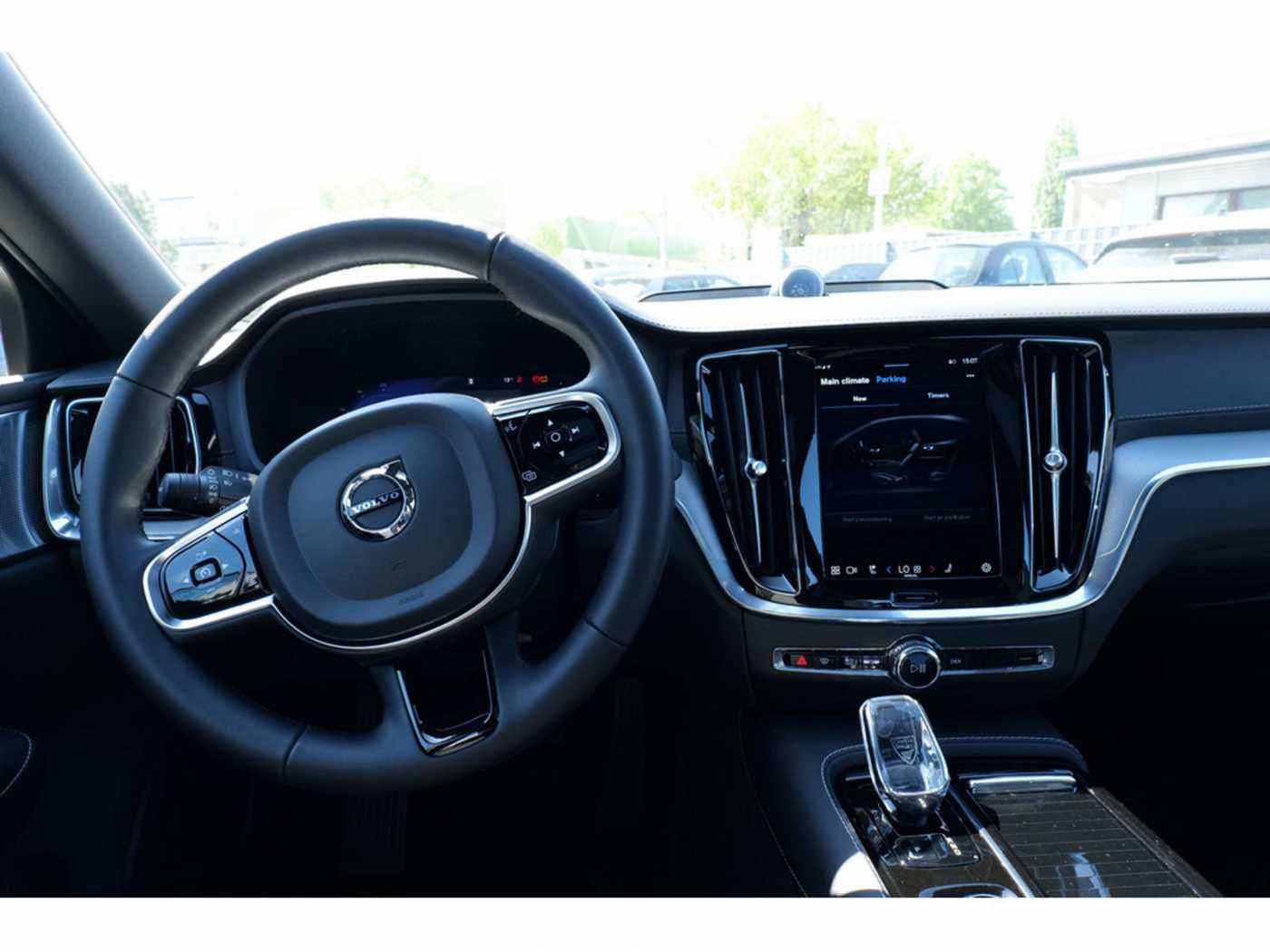 Volvo  Lim. T8 AWD Ultimate Dark Recharge Plug-In Hybrid
