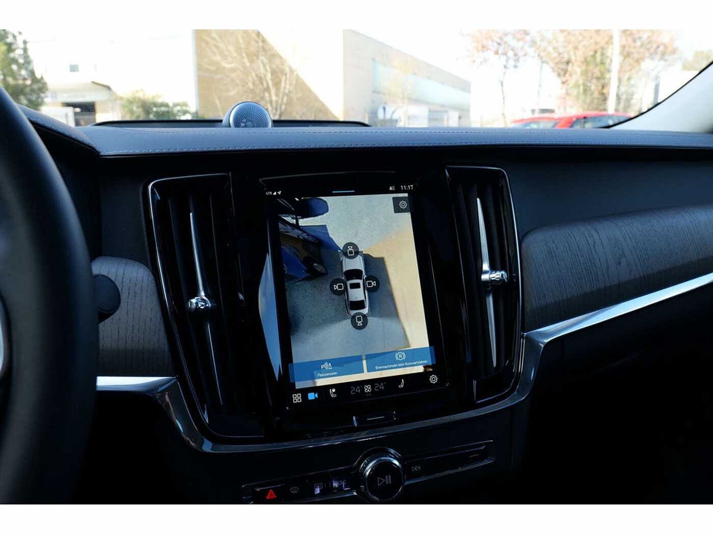 Volvo  Lim. T8 Ultimate Dark Recharge Plug-In Hybrid AWD