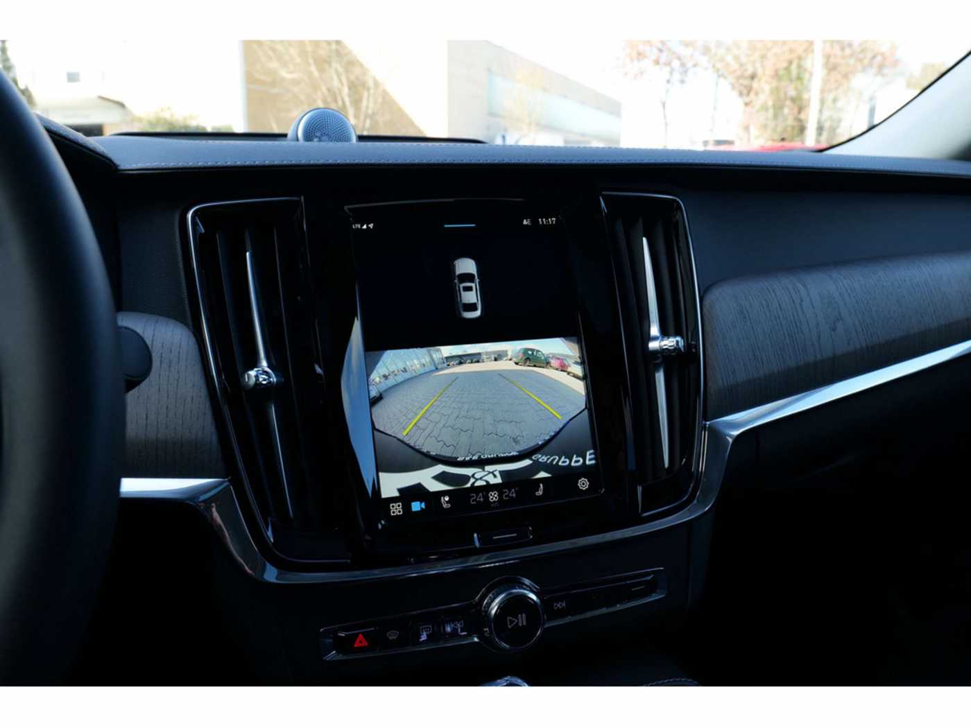 Volvo  Lim. T8 Ultimate Dark Recharge Plug-In Hybrid AWD