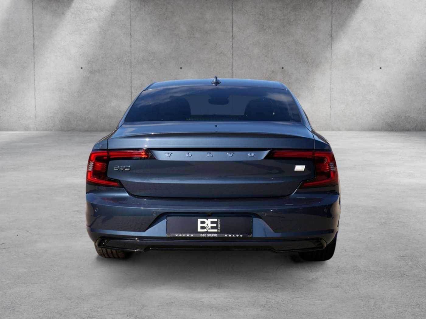 Volvo  Lim. T8 Ultimate Dark Recharge Plug-In Hybrid AWD