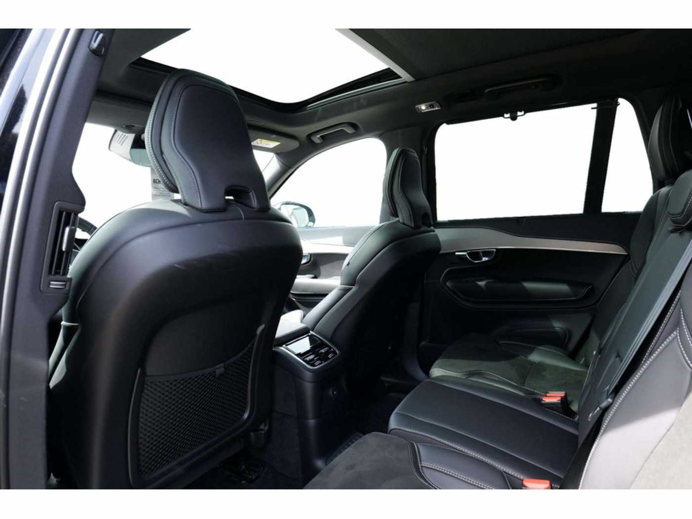 Volvo  T8 R Design Edition Recharge Plug-In Hybrid AWD