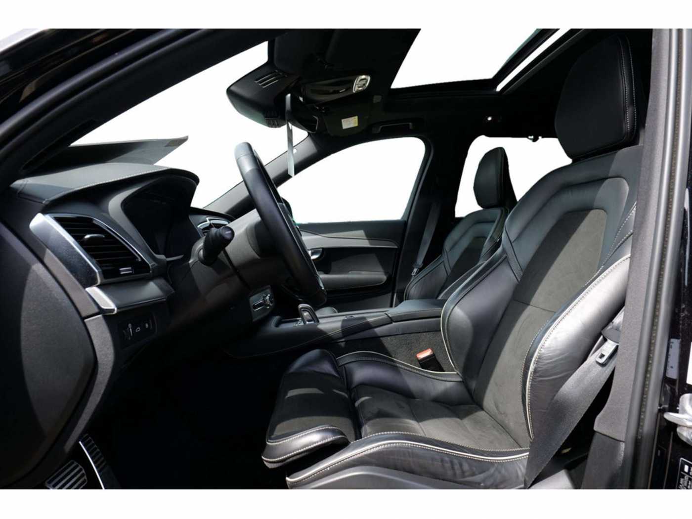 Volvo  T8 R Design Edition Recharge Plug-In Hybrid AWD