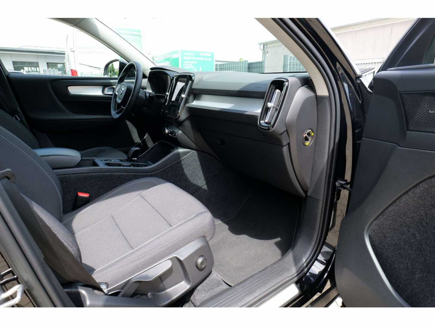 Volvo  T4 Inscription Expression Recharge Plug-In Hybrid