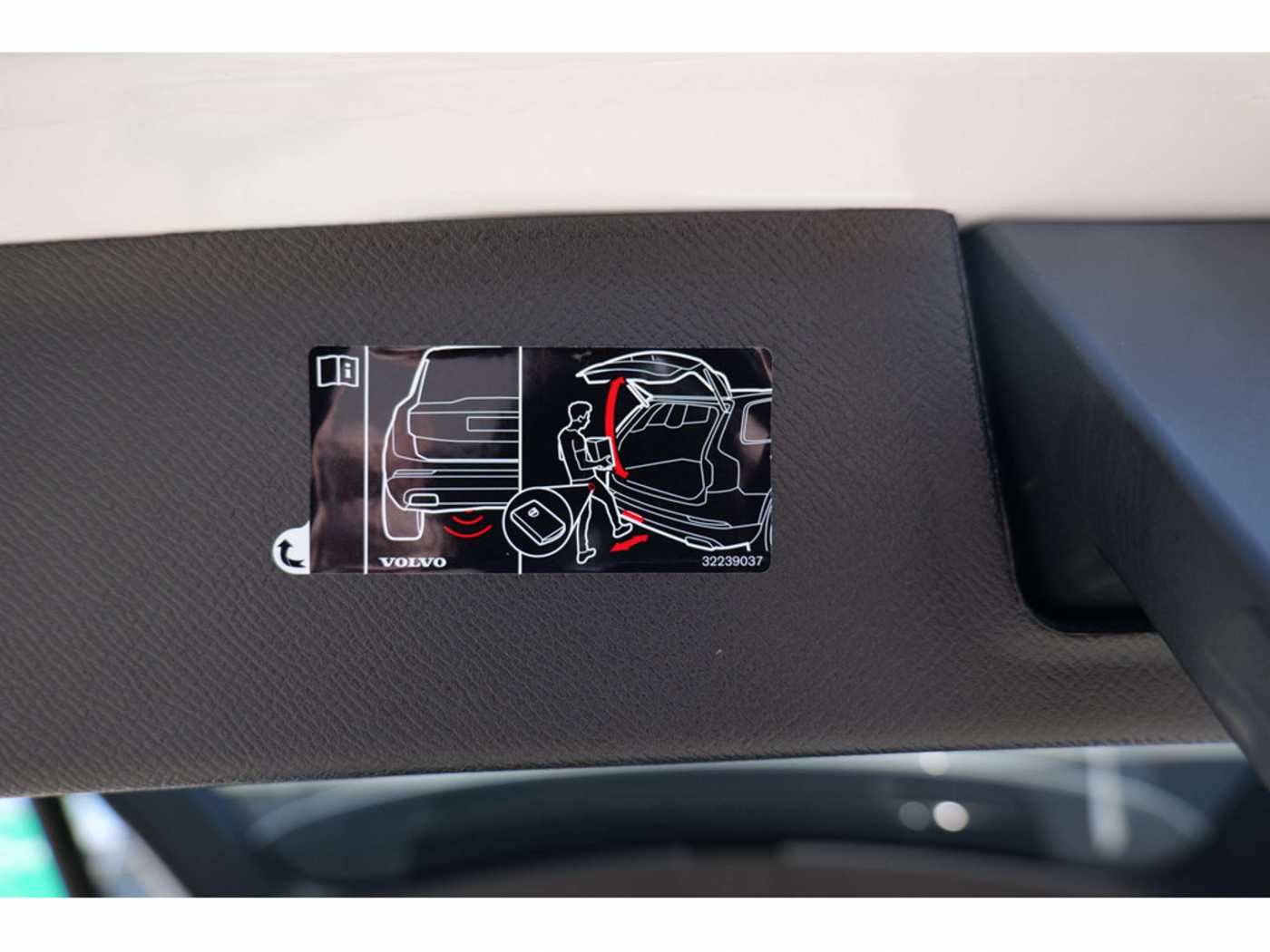 Volvo  T8 Plus Bright Recharge Plug-In Luftfahrw. AWD