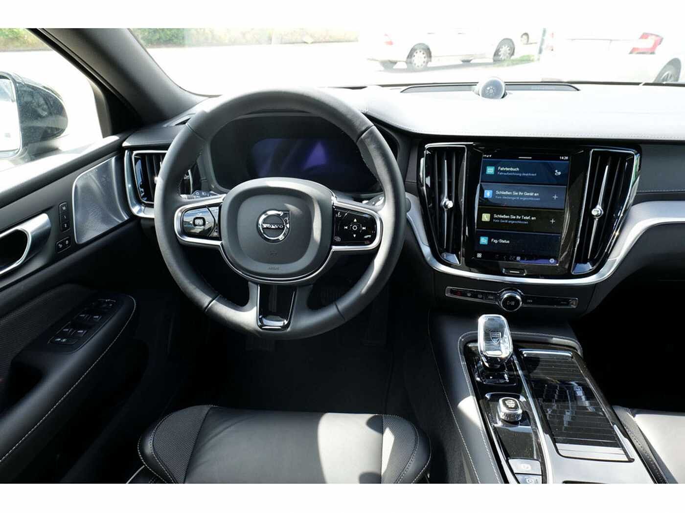 Volvo  Lim. T8 Ultimate Dark Recharge Plug-In Hybrid AWD