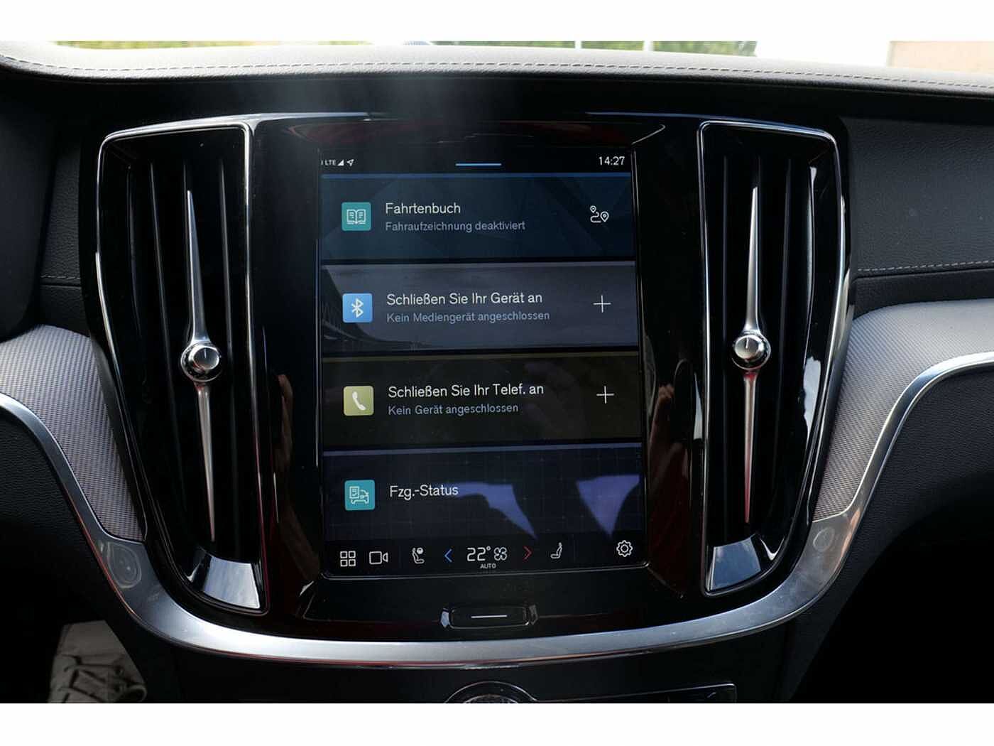 Volvo  Lim. T8 Ultimate Dark Recharge Plug-In Hybrid AWD