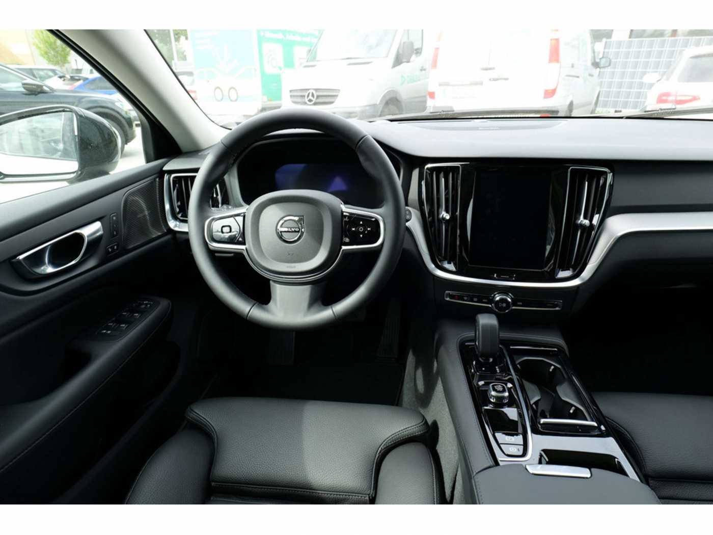 Volvo  Kombi T6 Plus Dark Recharge Plug-In Hybrid AWD