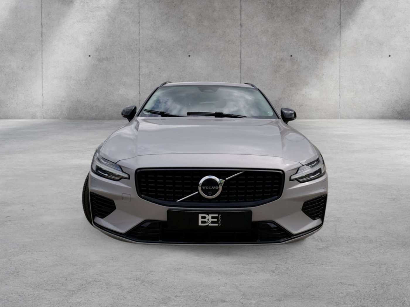 Volvo  Kombi T6 Plus Dark Recharge Plug-In Hybrid AWD