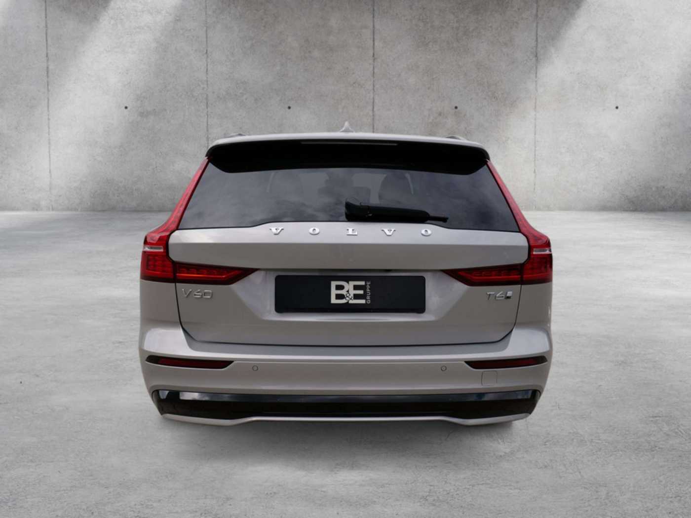 Volvo  Kombi T6 Plus Dark Recharge Plug-In Hybrid AWD