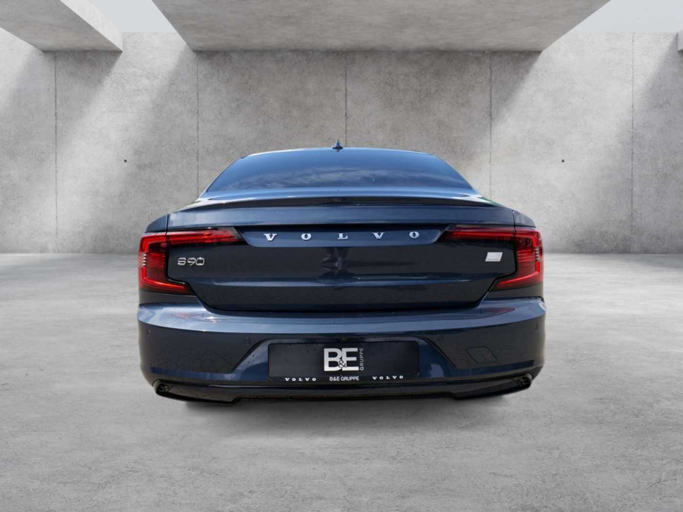 Volvo  Lim. T8 Ultimate Dark Recharge Plug-In Hybrid AWD