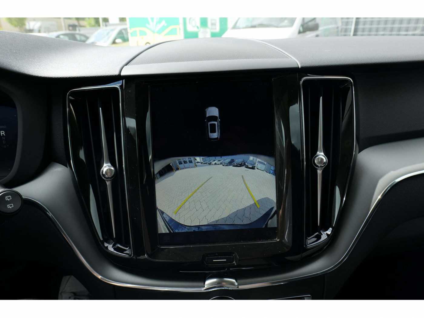 Volvo  T6 Core Recharge Plug-In Hybrid AWD PANO