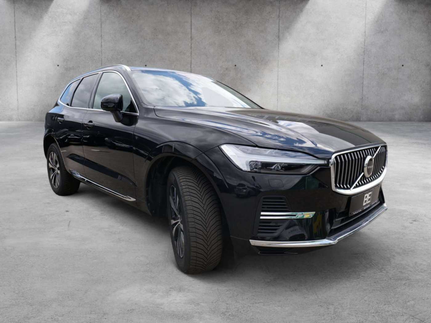 Volvo  T6 Core Recharge Plug-In Hybrid AWD PANO