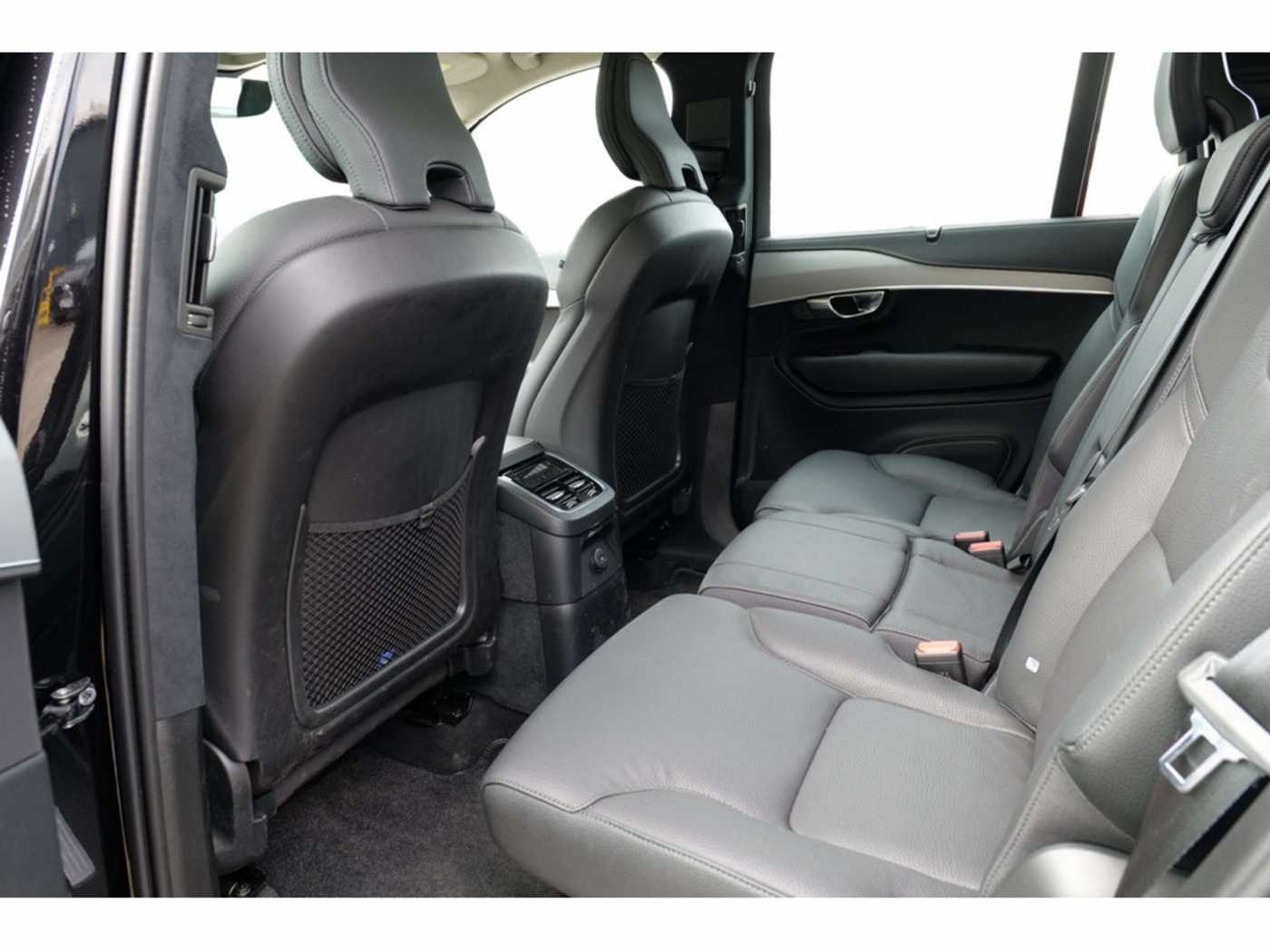 Volvo  T8 Ultra Bright Recharge Plug-In Hybrid AWD