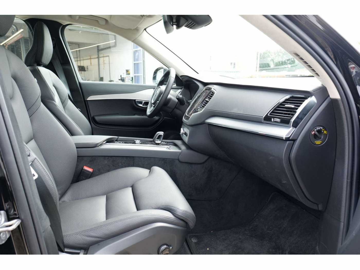 Volvo  T8 Ultra Bright Recharge Plug-In Hybrid AWD