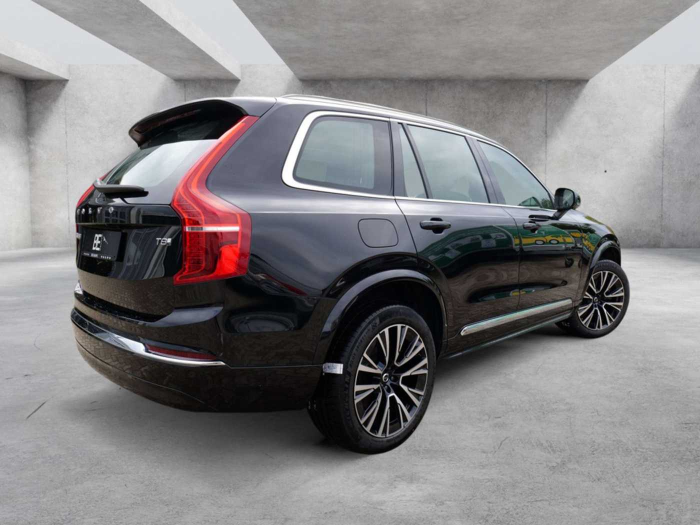 Volvo  T8 Ultra Bright Recharge Plug-In Hybrid AWD