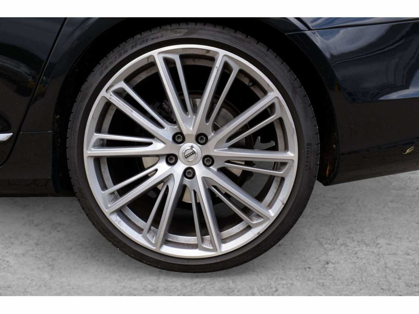 Volvo  D5 AWD Inscription 21'