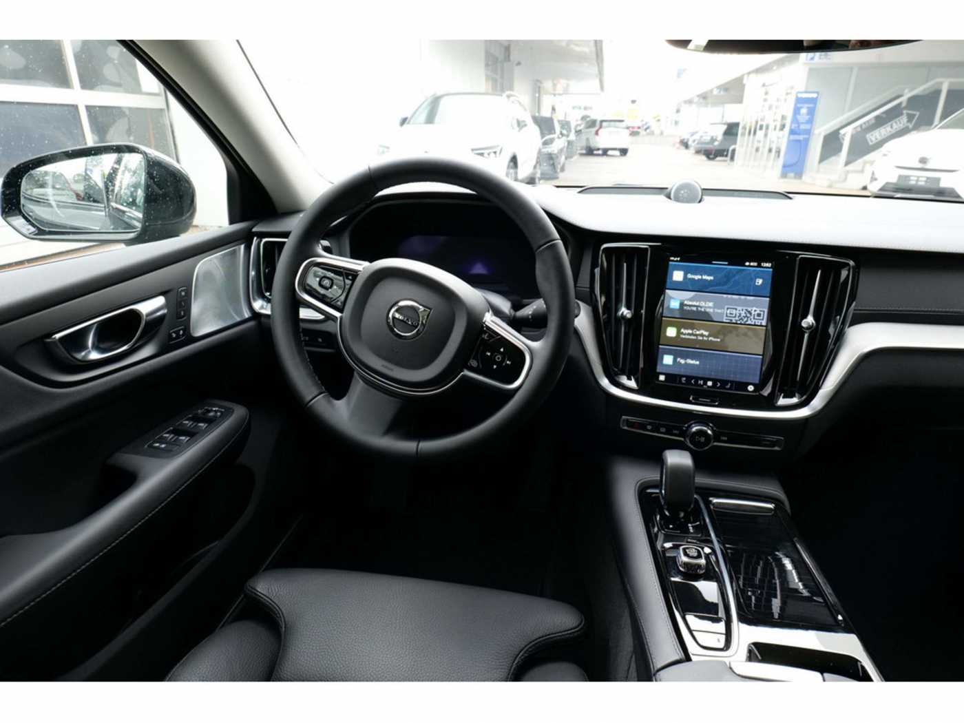 Volvo  Kombi T6 Ultra Dark Recharge Plug-In Hybrid AWD