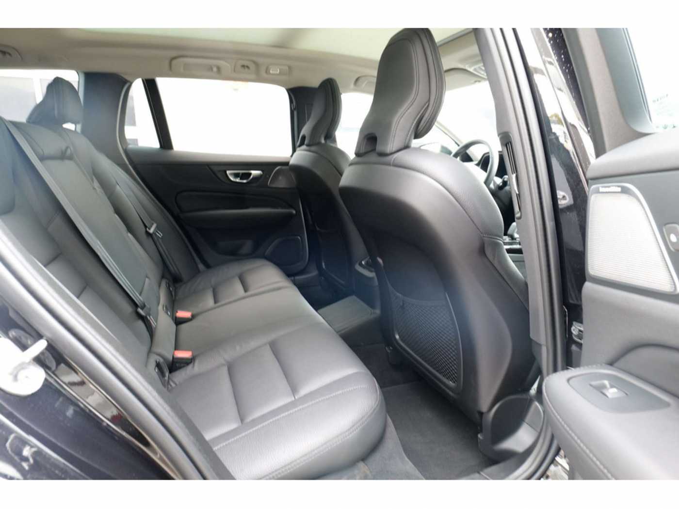 Volvo  Kombi T6 Ultra Dark Recharge Plug-In Hybrid AWD