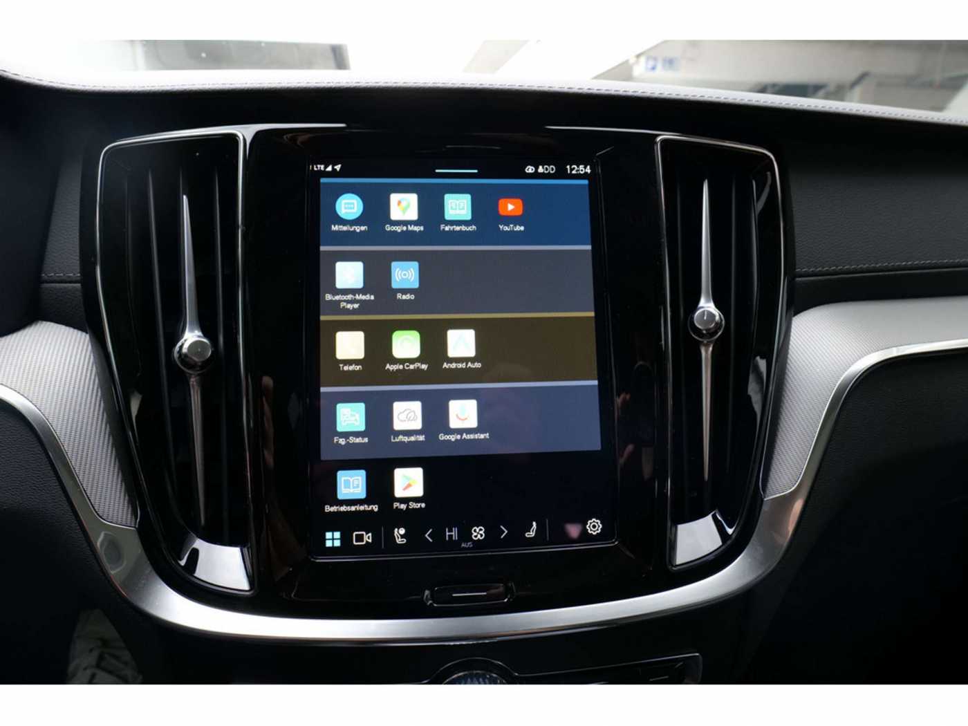 Volvo  Kombi T6 Ultra Dark Recharge Plug-In Hybrid AWD