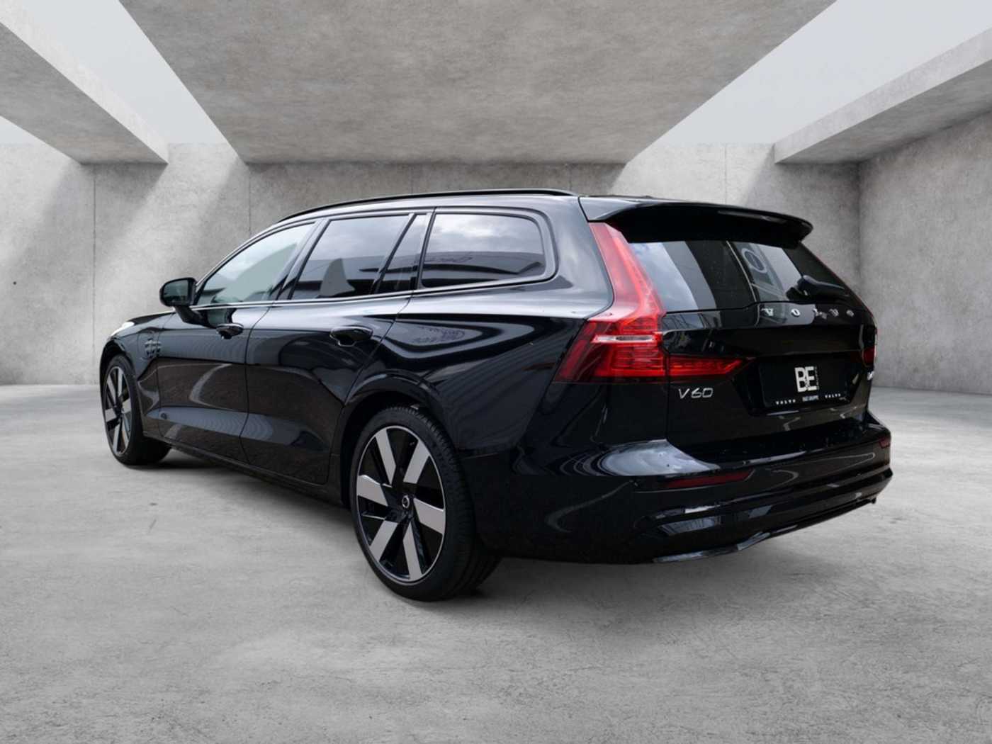 Volvo  Kombi T6 Ultra Dark Recharge Plug-In Hybrid AWD