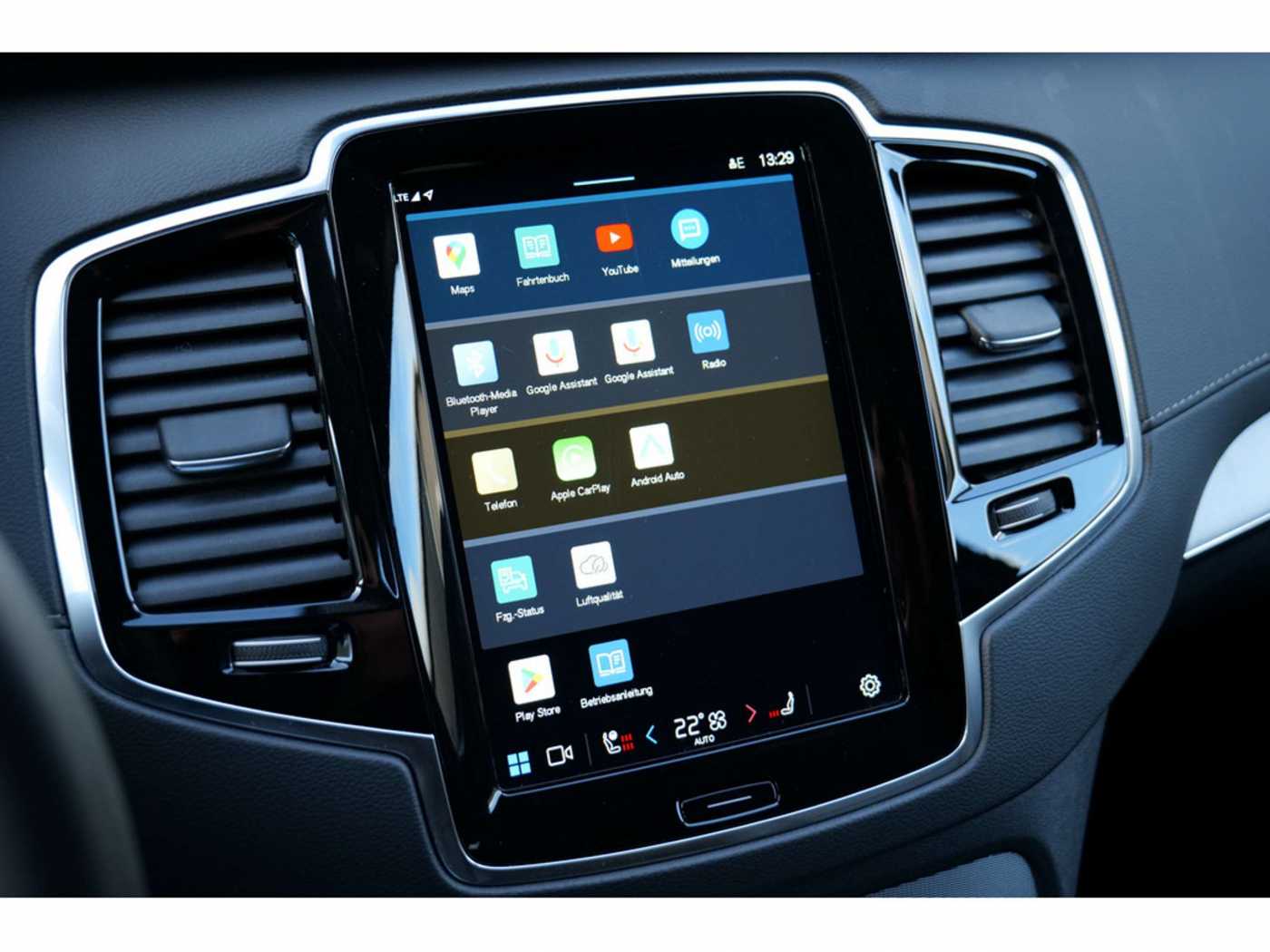 Volvo  T8 Plus Dark Recharge Plug-In Hybrid AWD