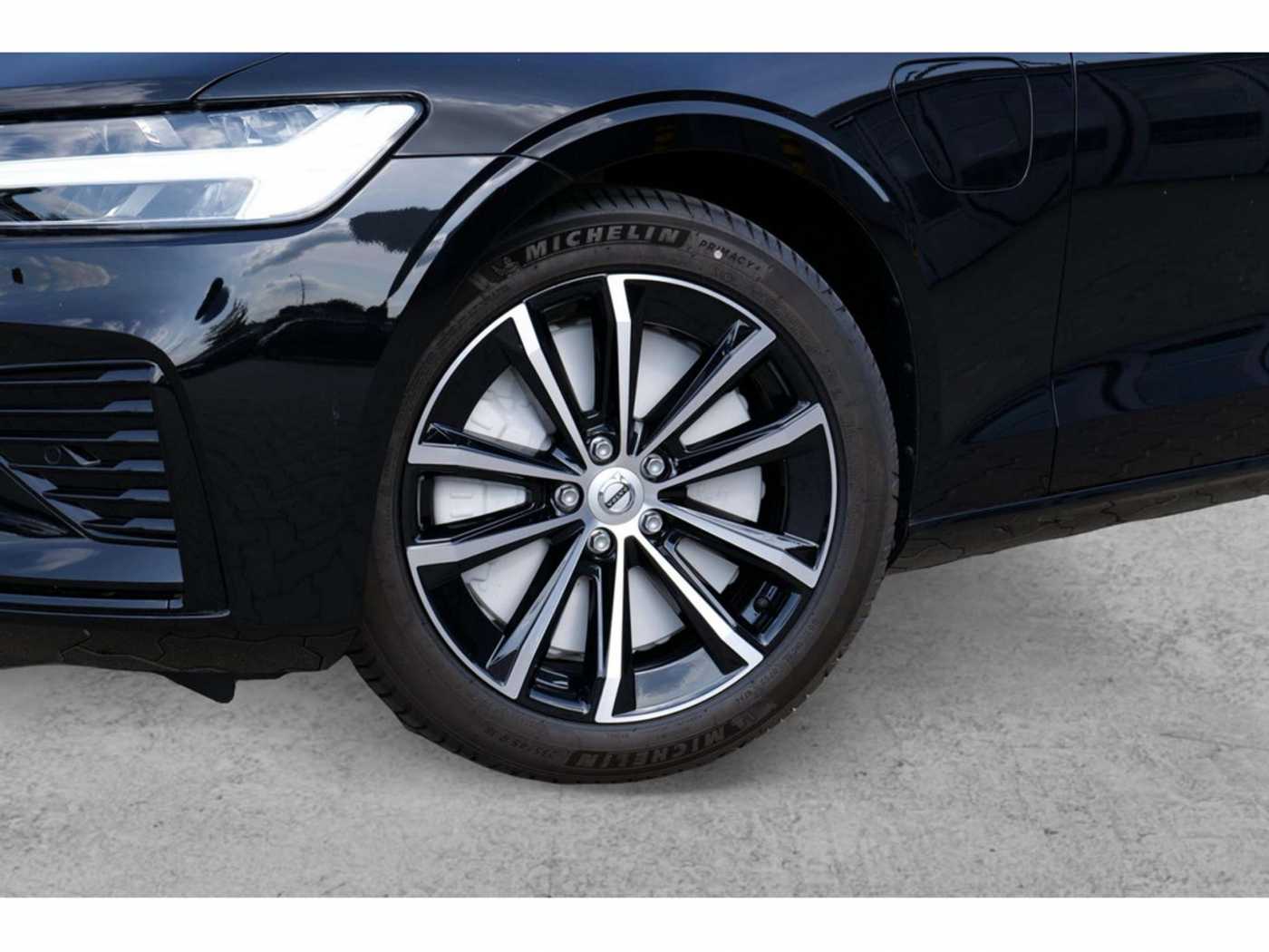 Volvo  Kombi T8 Plus Dark Recharge Plug-In Hybrid AWD