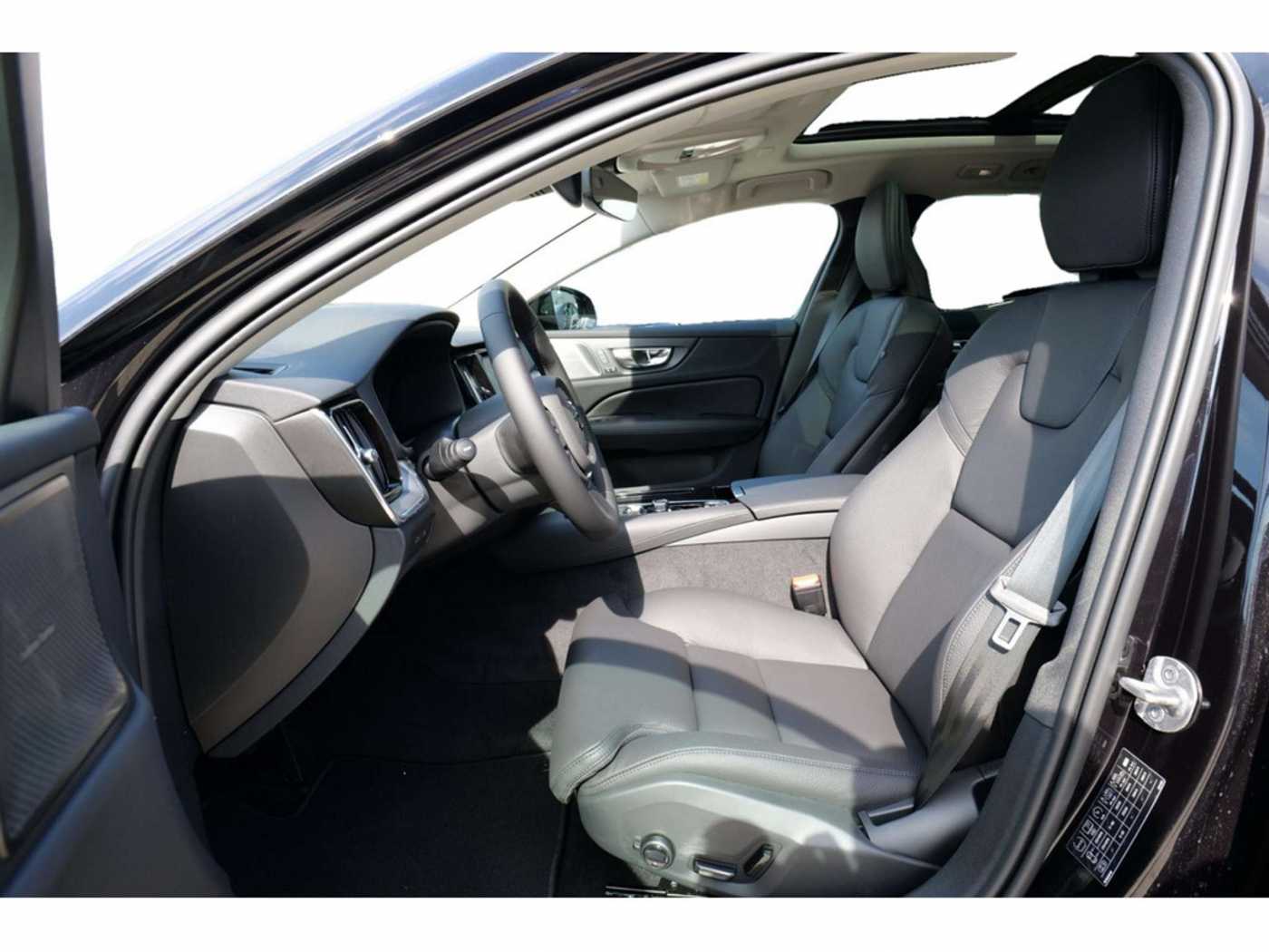 Volvo  Kombi T8 Plus Dark Recharge Plug-In Hybrid AWD