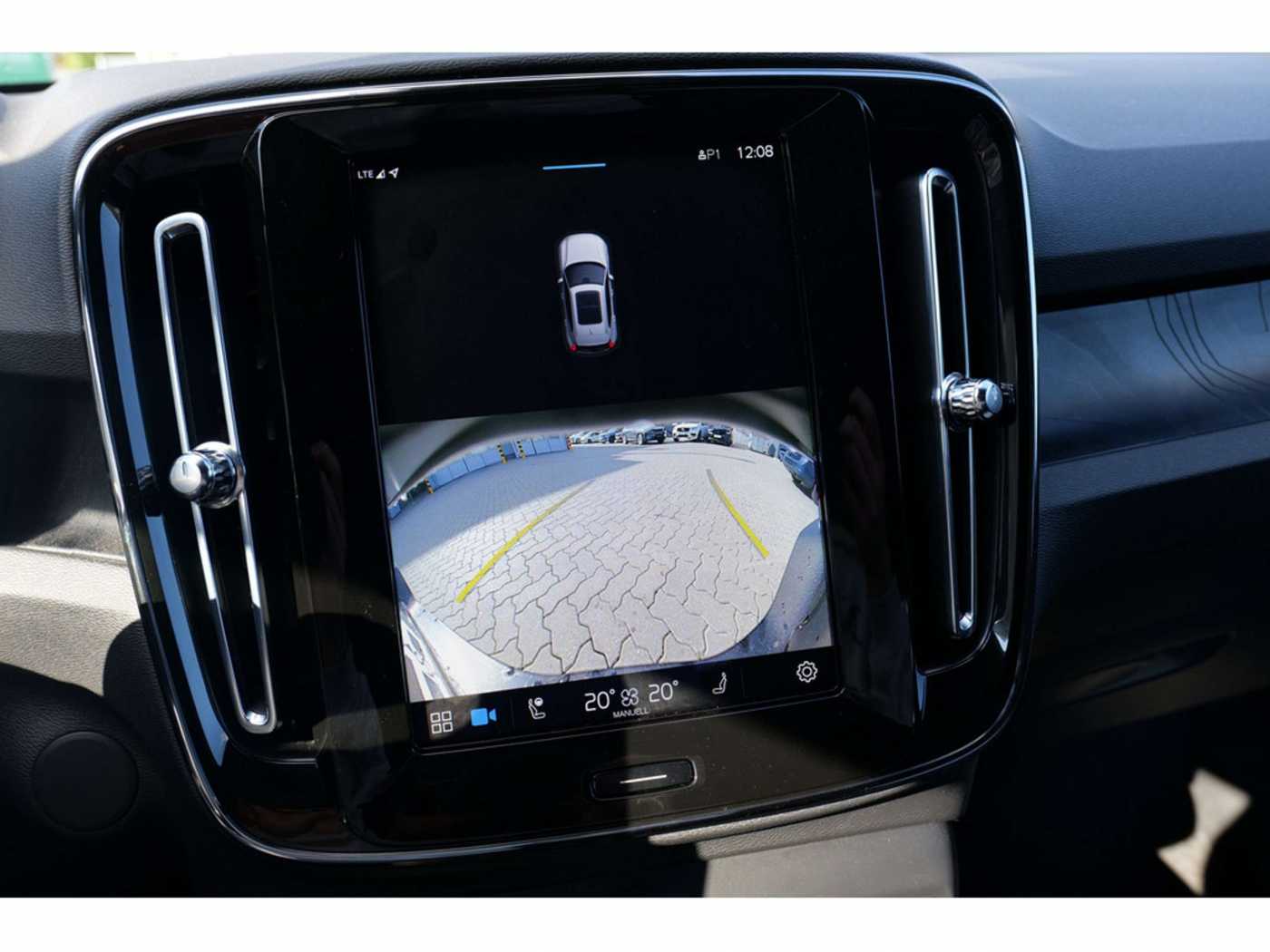 Volvo  Ultimate Recharge Twin Motor Pure Electric AWD
