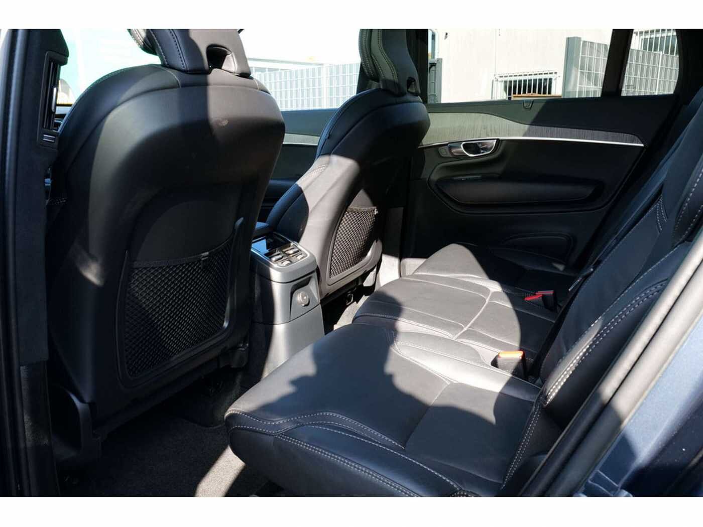 Volvo  T8 Ultimate Bright Recharge Plug-In Hybrid AWD