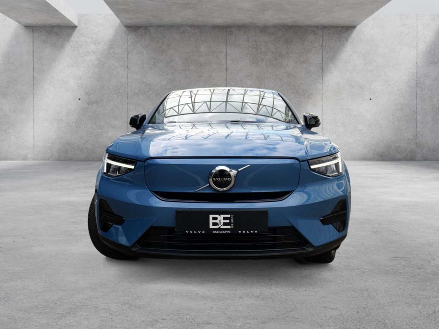 Volvo  Twin Motor Core Pure Electric AWD, AHK