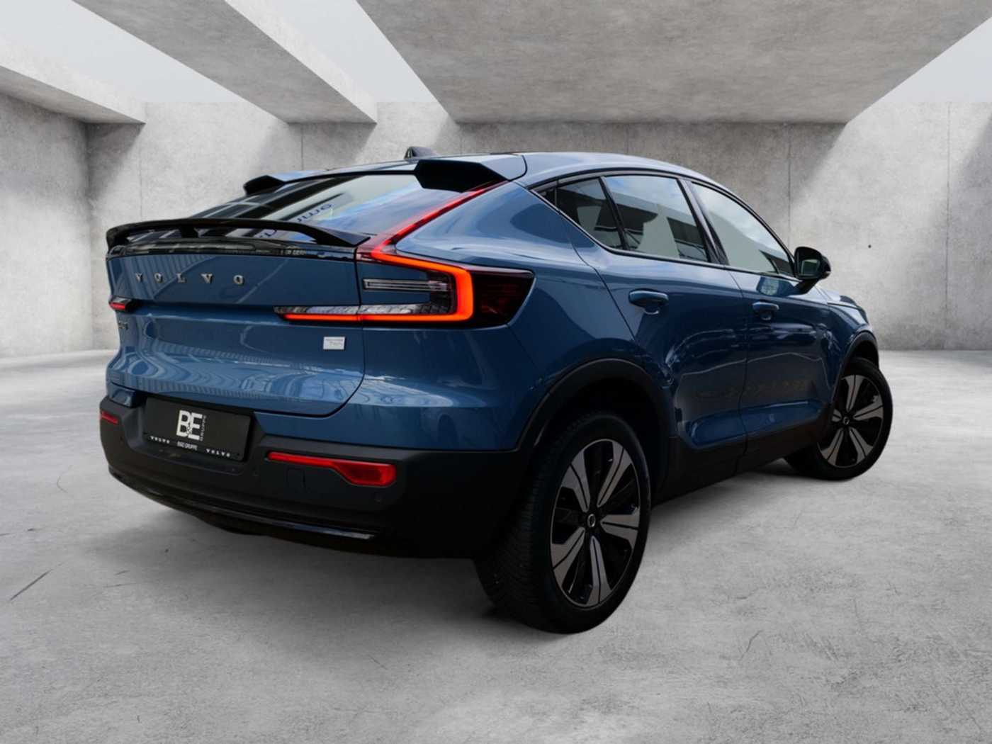 Volvo  Twin Motor Core Pure Electric AWD, AHK