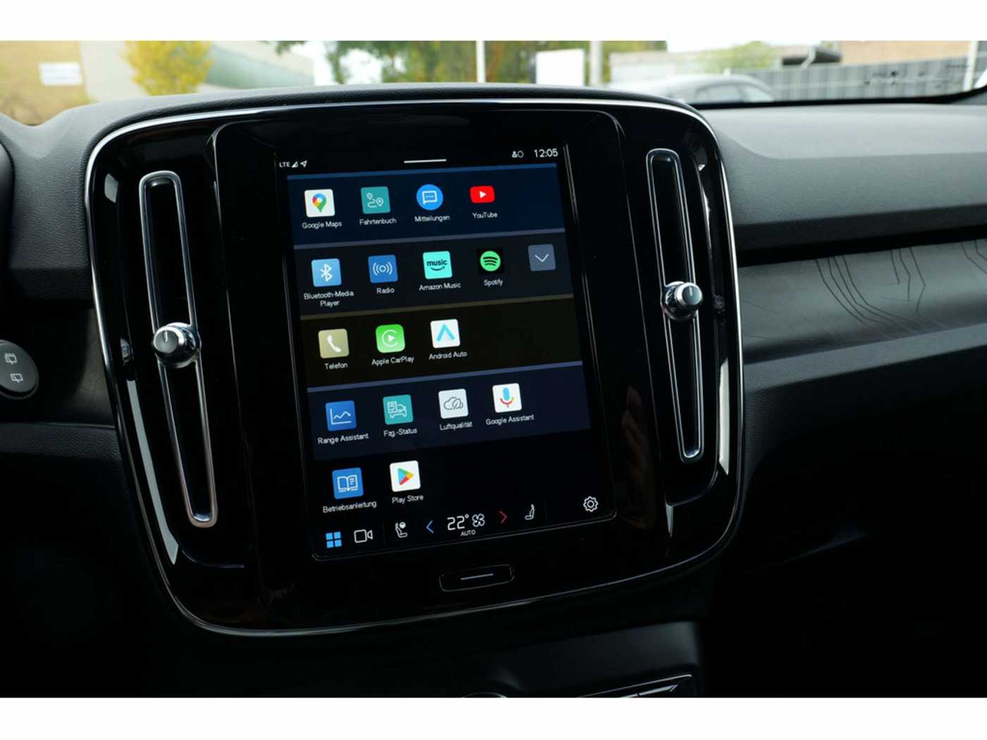 Volvo  Plus Recharge Pure Electric 2WD ACC LED