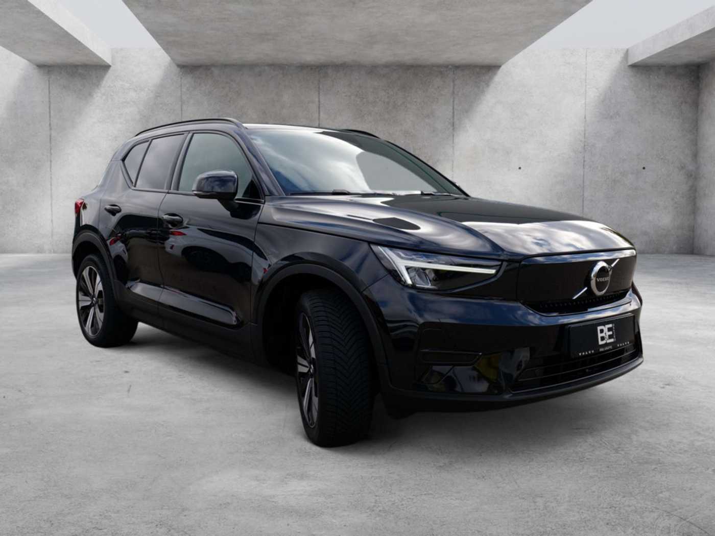 Volvo  Plus Recharge Pure Electric 2WD ACC LED
