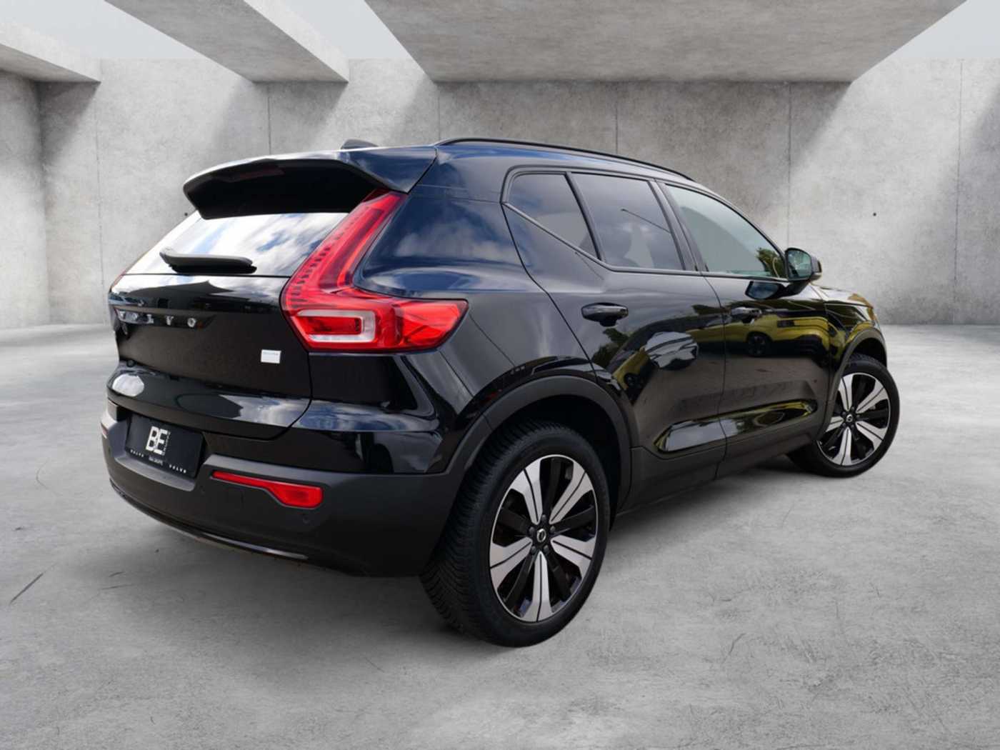 Volvo  Plus Recharge Pure Electric 2WD ACC LED