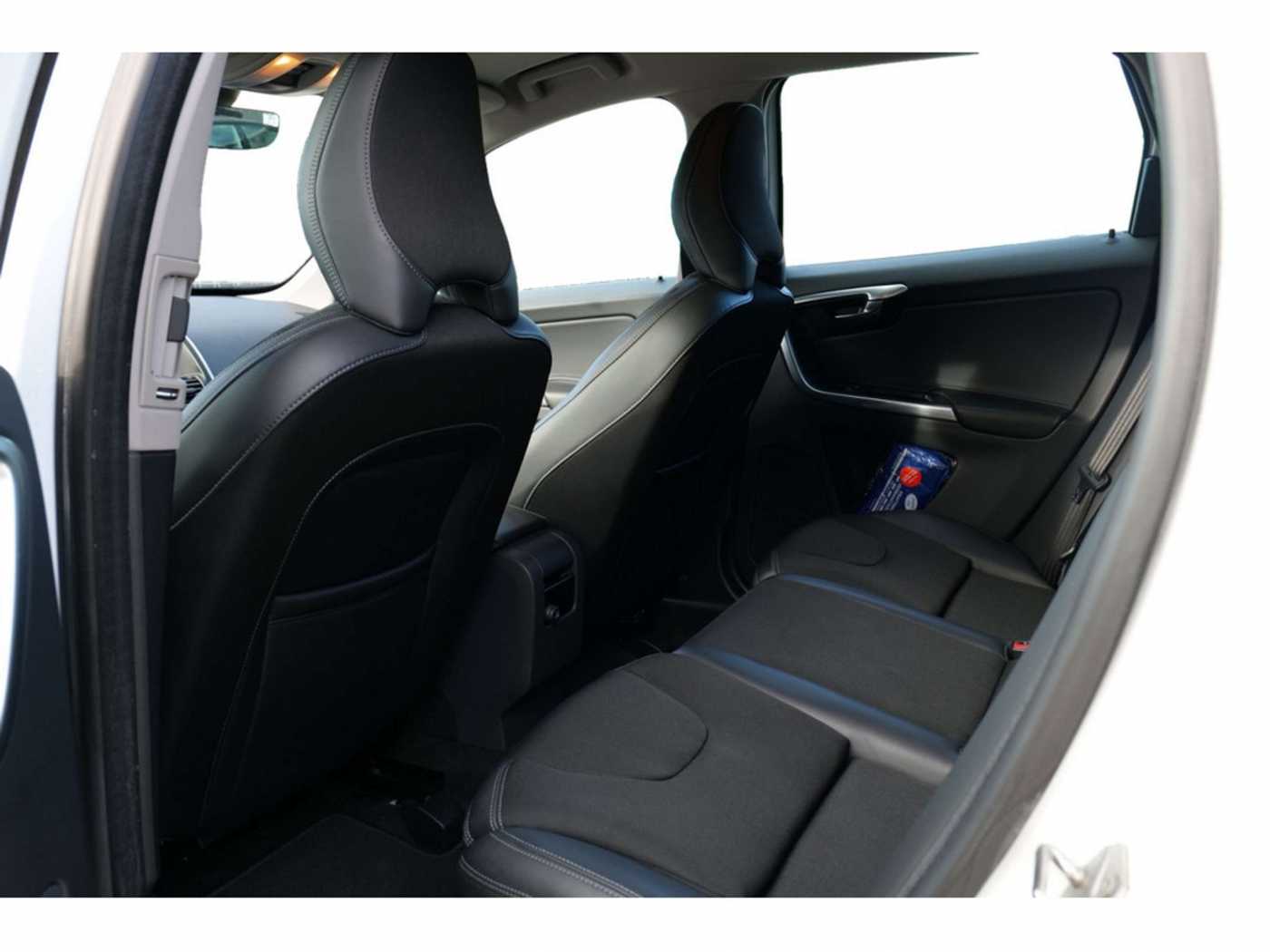 Volvo  D4 AWD Momentum