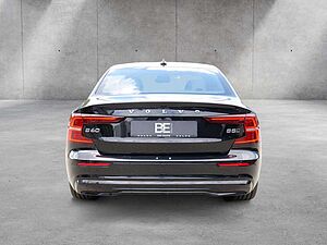 Volvo  Lim. B5 Benzin Ultimate Dark AWD LED 360°