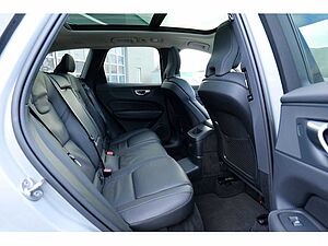 Volvo  T6 AWD Plus Dark Recharge Plug-In Hybrid AWD