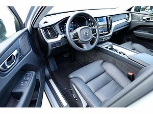 Volvo  T6 AWD Plus Dark Recharge Plug-In Hybrid AWD