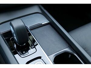 Volvo  T8 Ultra Dark Recharge Plug-In Hybrid AWD