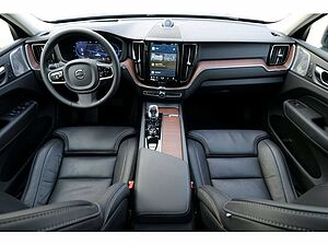 Volvo  T8 Ultra Dark Recharge Plug-In Hybrid AWD