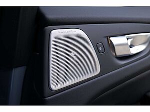Volvo  T8 Ultra Dark Recharge Plug-In Hybrid AWD