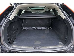Volvo  T8 Plus Dark Recharge Plug-In Hybrid AWD